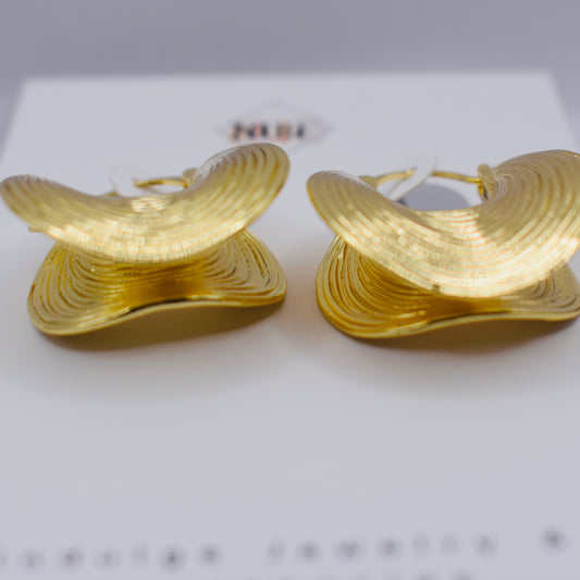 Textured Curved Latch Hoop Earrings