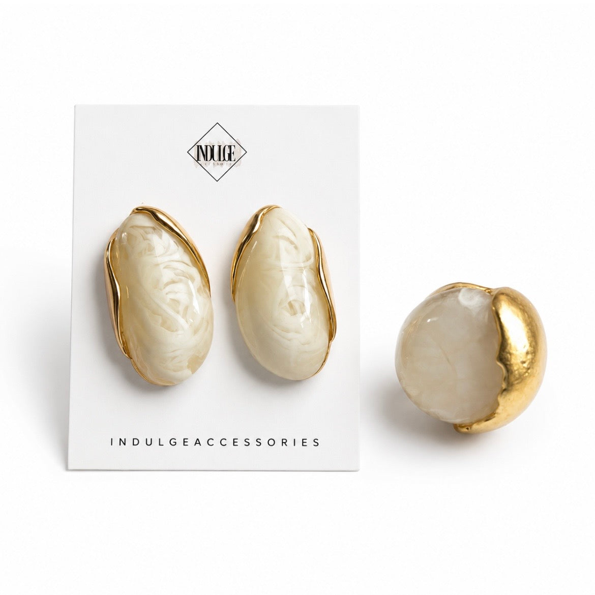 The Sculpted Pearl Set