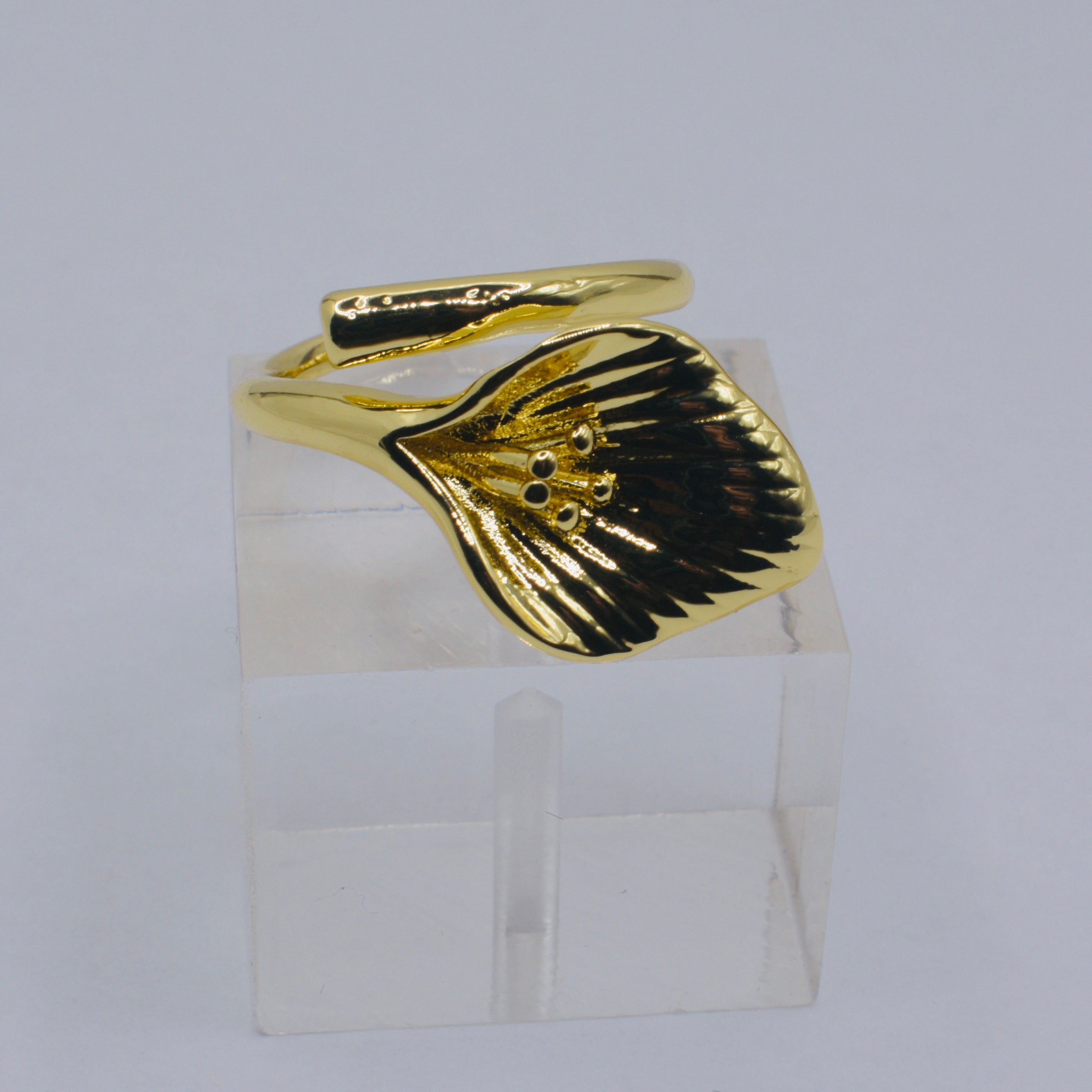 Lily-Flow Wrapped Round Flower Ring