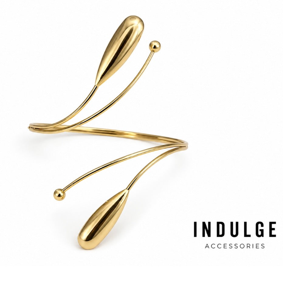 The Sculpt Arm Cuff